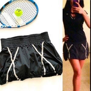 Lululemon Athletica Light Up Padded Bike Skirt Coal Reflective size 10